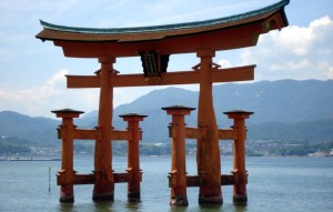 cropped-30-torii-miyajima.jpg